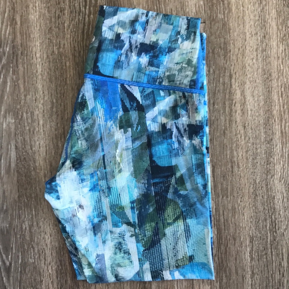 NWOT Lululemon Wunder Under leggings